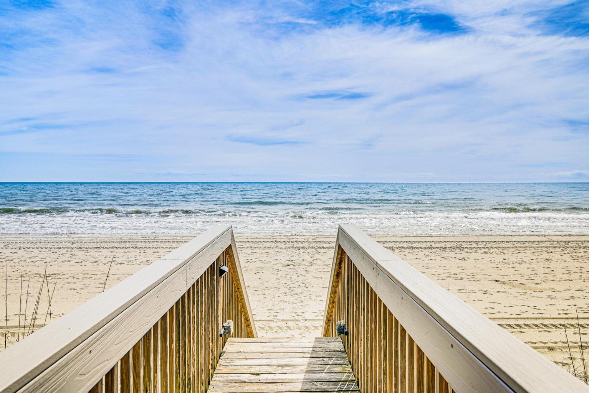 On-The-Beach Escape Oceanfront In Surfside! Myrtle Beach Extérieur photo
